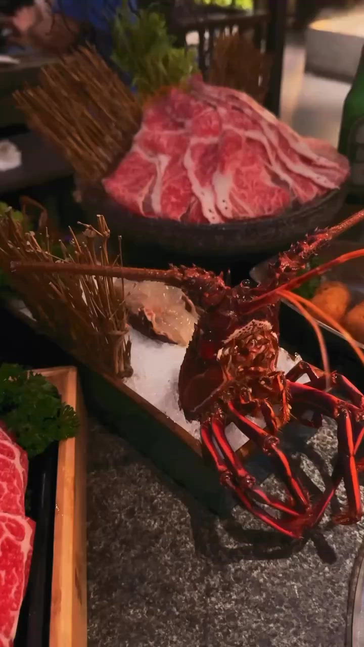 百幾蚊食到原隻活龍蝦/日本和牛牛肩胛肉