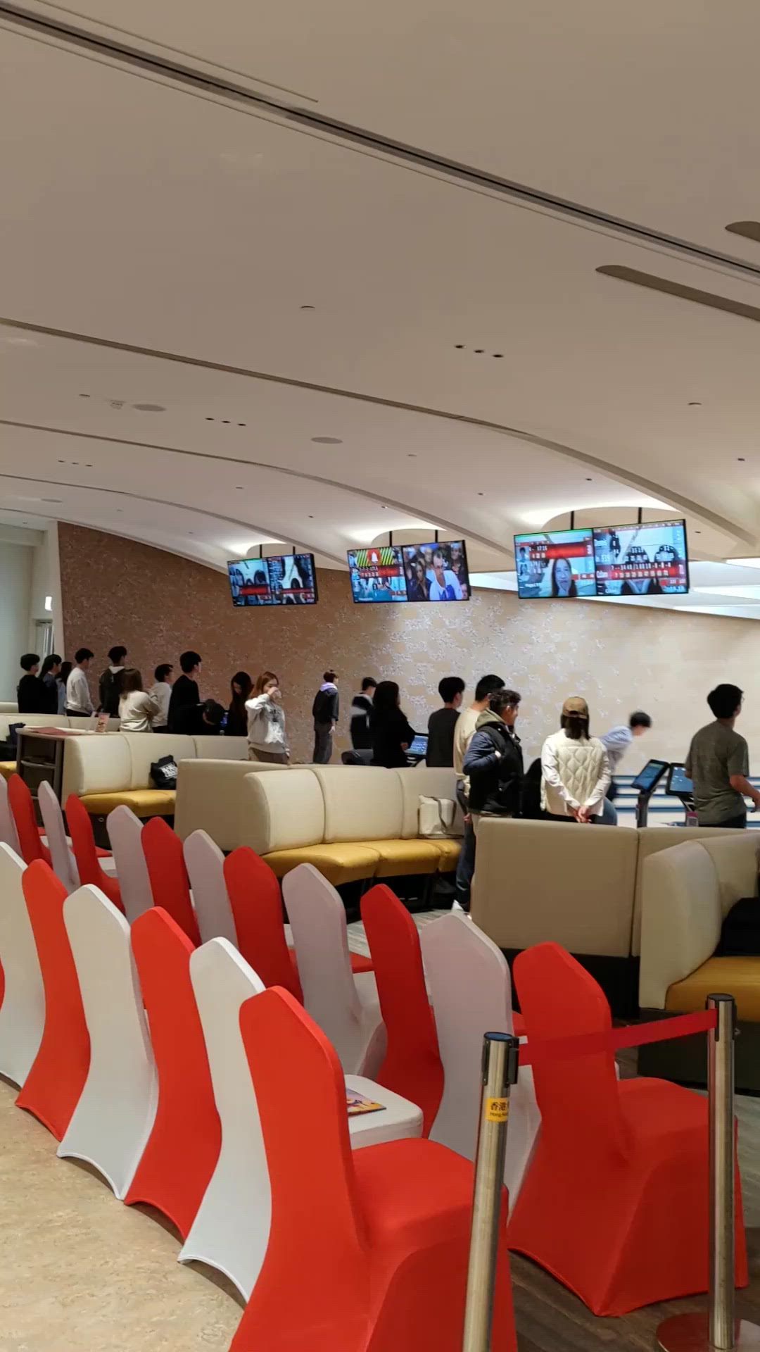 ## 啟德新地標🎳40條保齡球道任你玩🤩💜💜💜💜