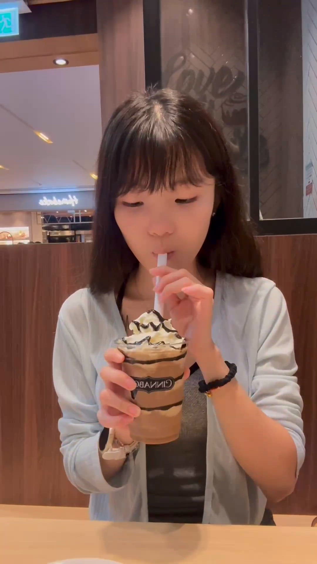 杜拜朱古力開心果肉桂卷🤤！啟德美食推介！