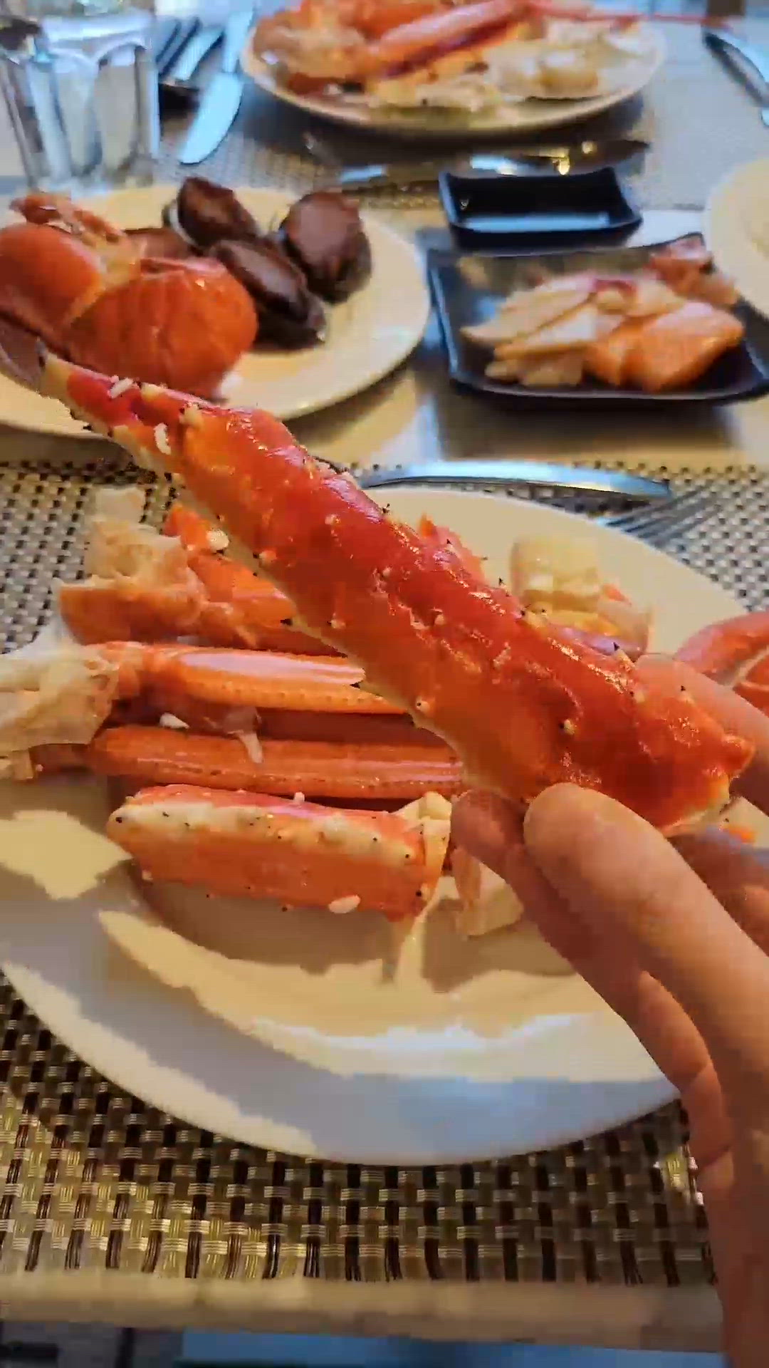 味遊日韓自助餐！鮑魚蟹腳任你食😋！ 