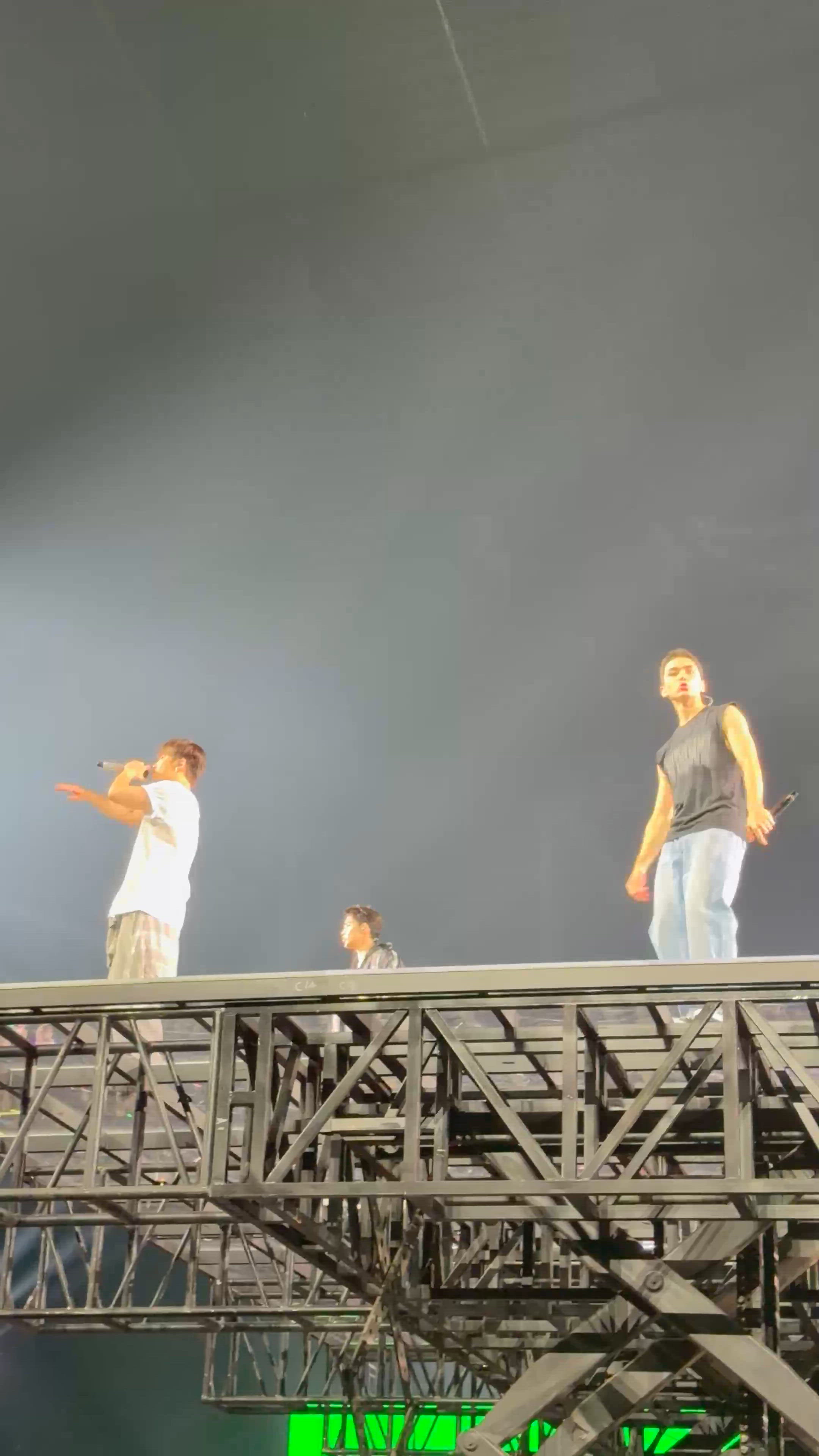 27/9 seventeen 香港演唱會第一日