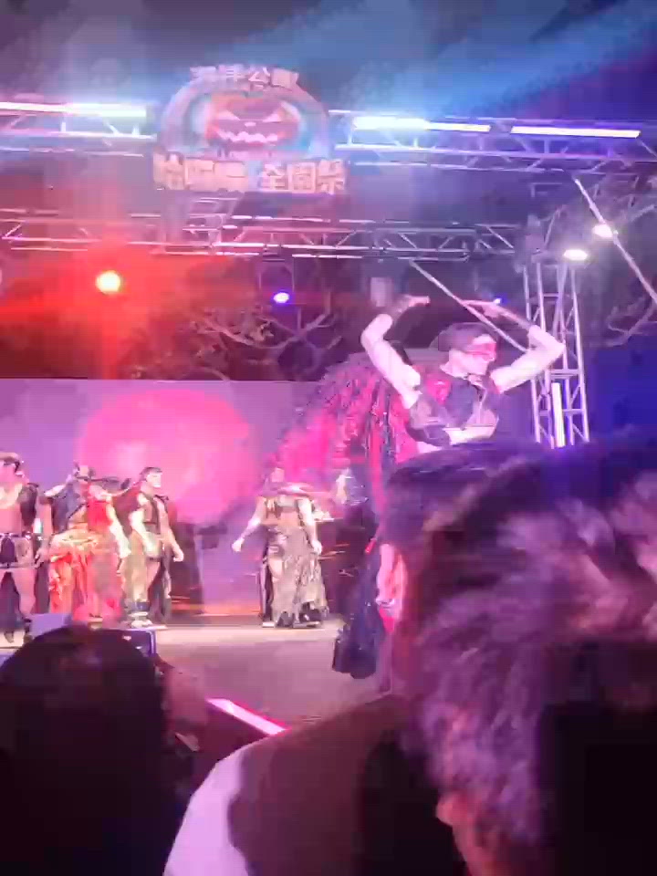 大隻oppa 任睇，海洋公園halloween 