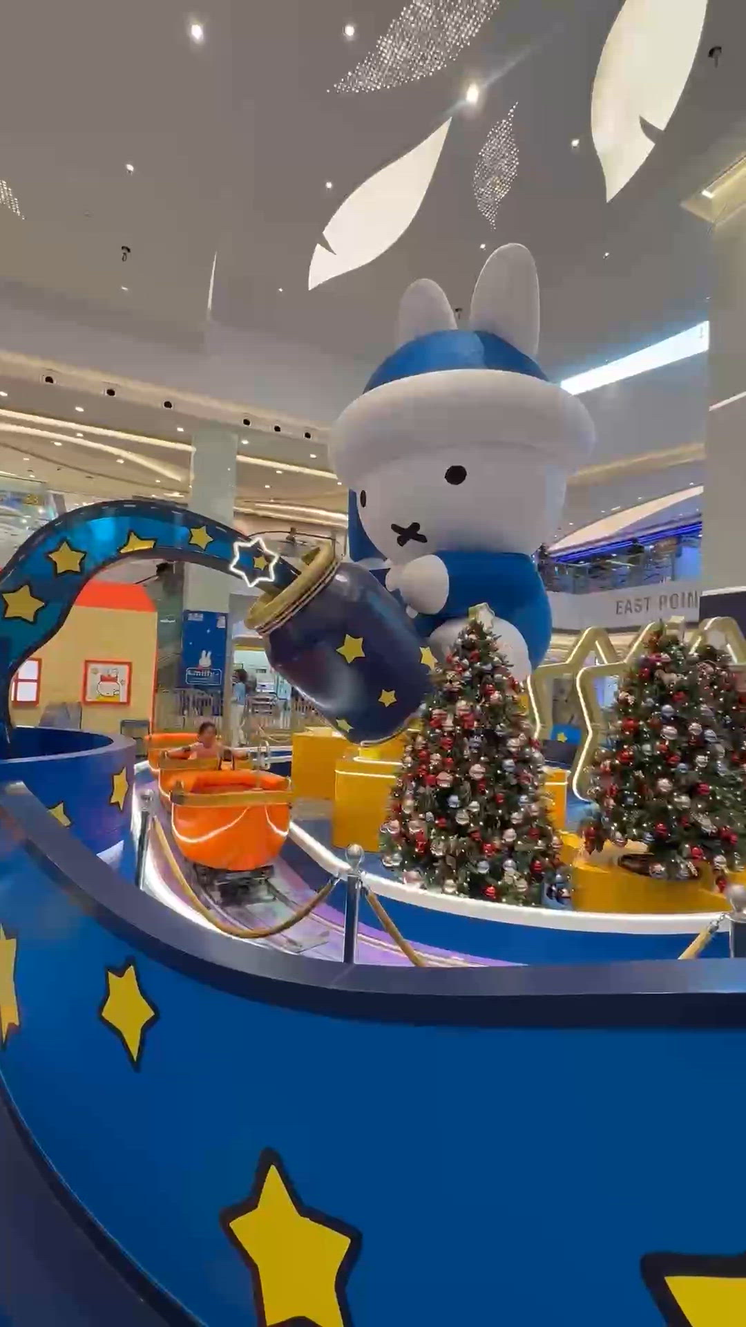 親子必玩👶🏻👦🏻👧🏻 小朋友乘坐Miffy聖誕星願小船打卡🎄📸