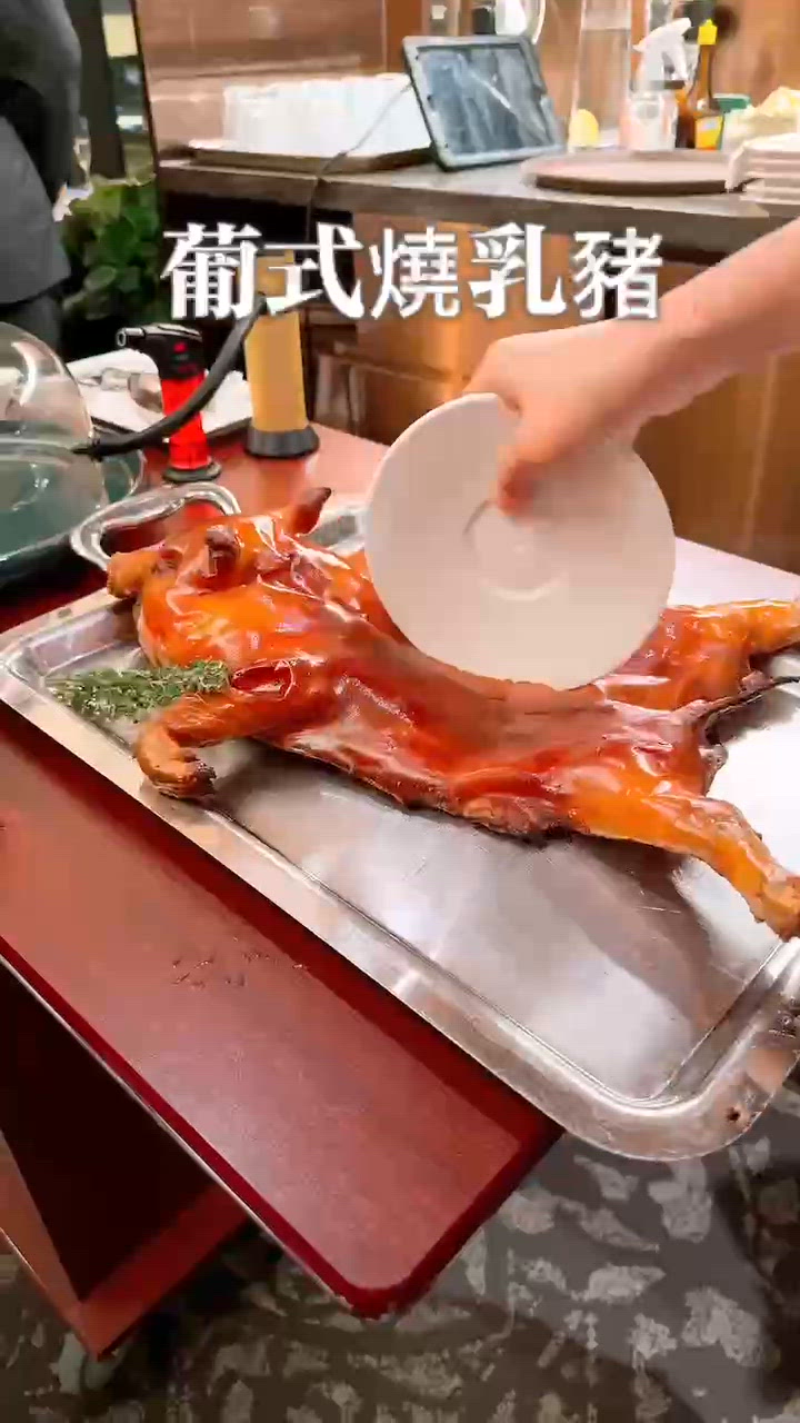 食Buffet都有表演睇😍