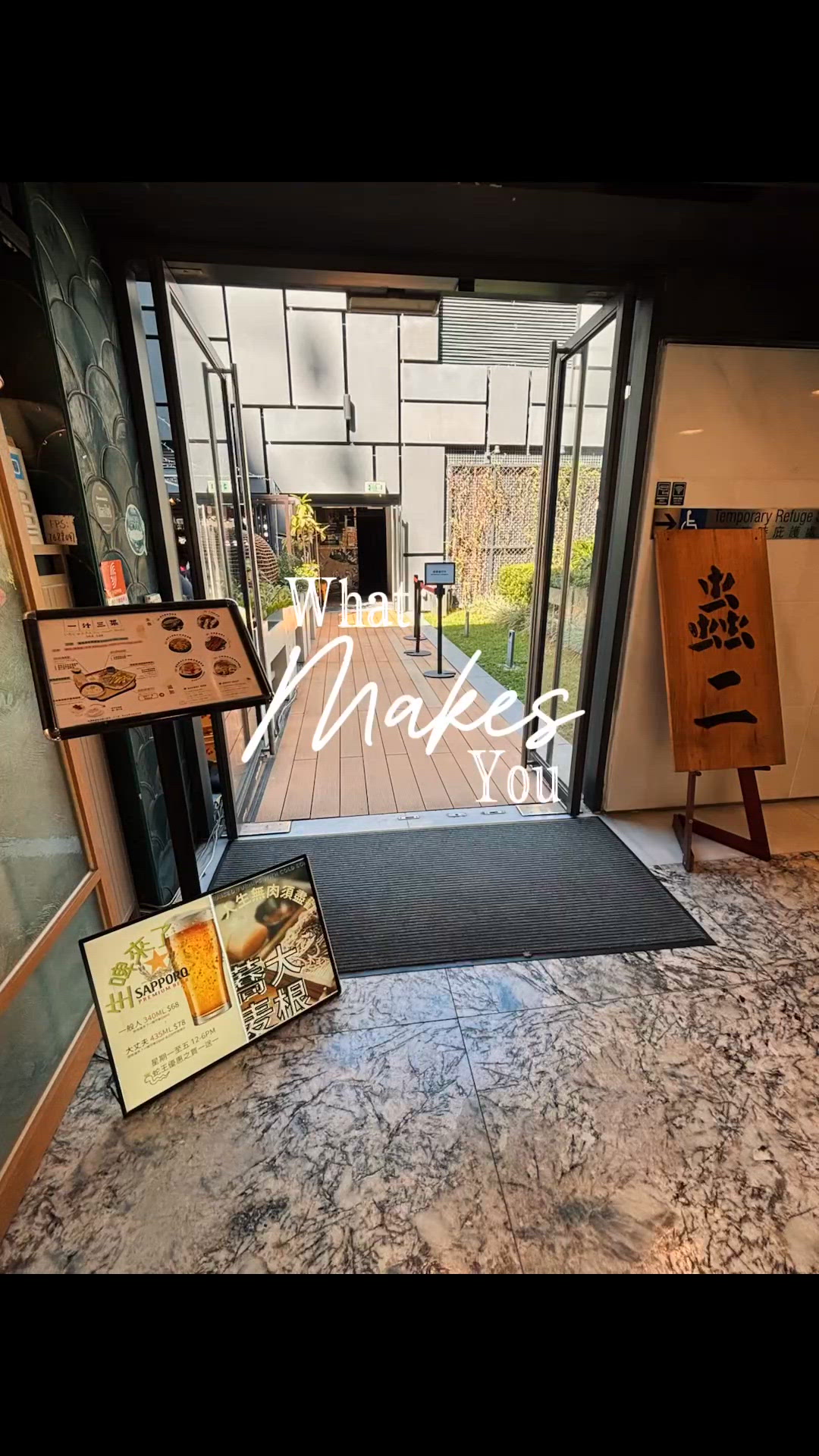 

蟲二🎏
旺角一間頂樓天台既餐廳
餐廳燈光好柔和 座位都