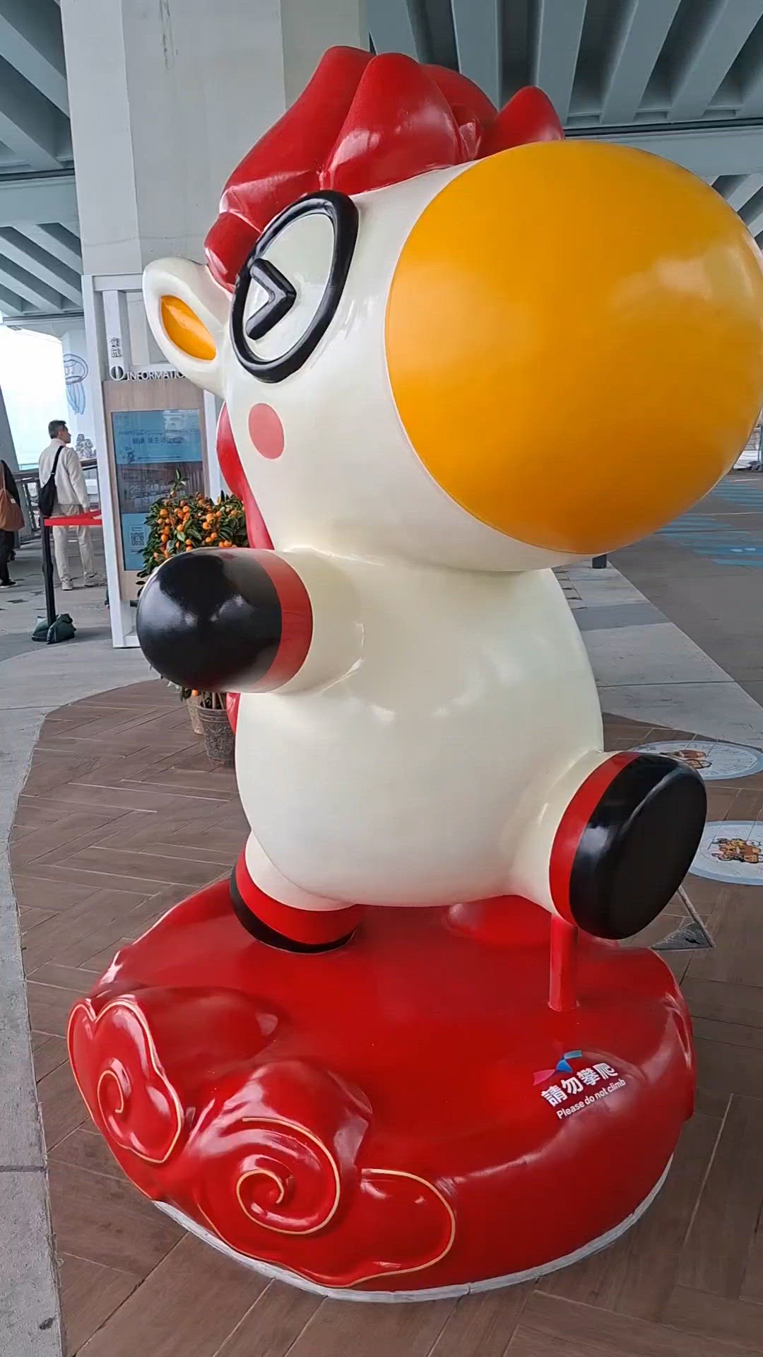 自轉的旋轉木馬🤣🤣