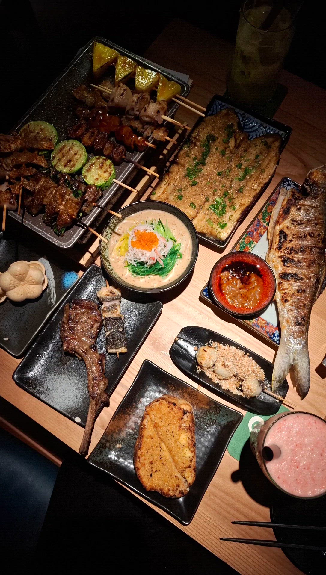 位於旺角嘅人氣串燒店《燒烤堂》款式選...