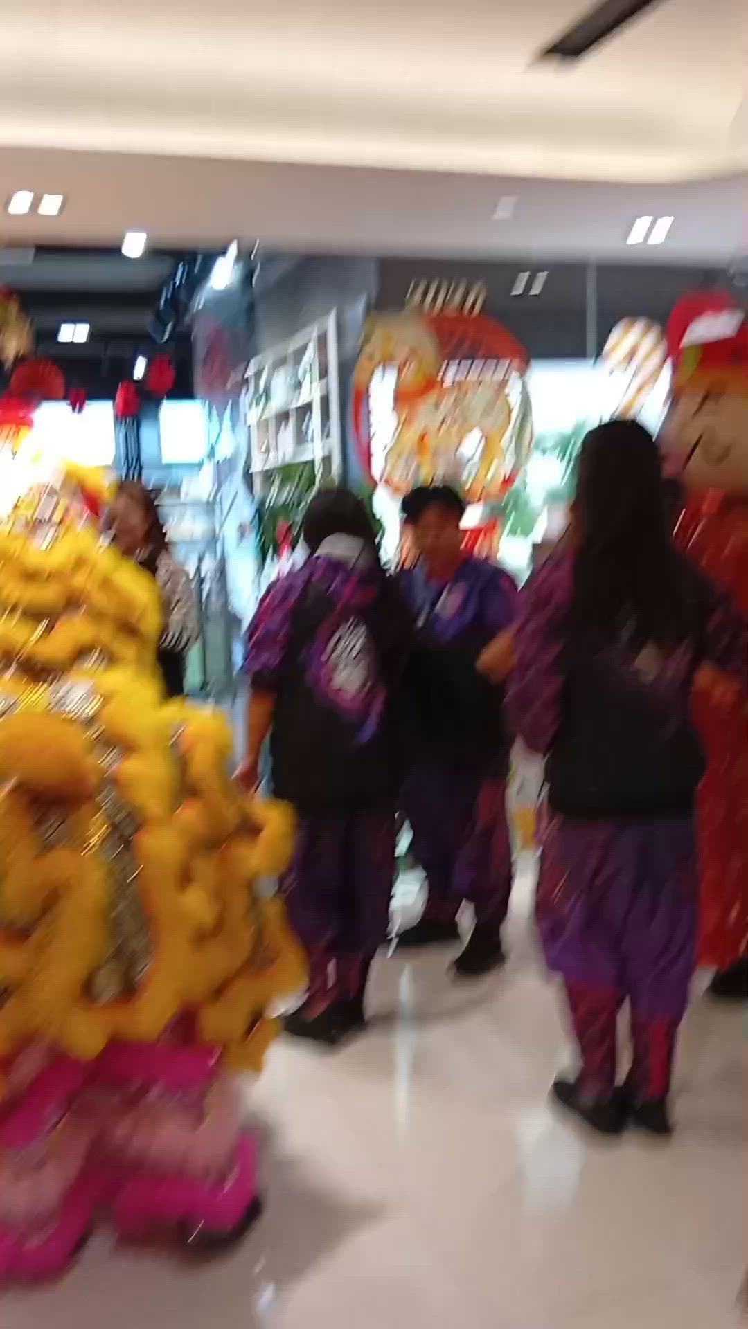 開年行大運！財神派糖和醒獅活動🍊🦁