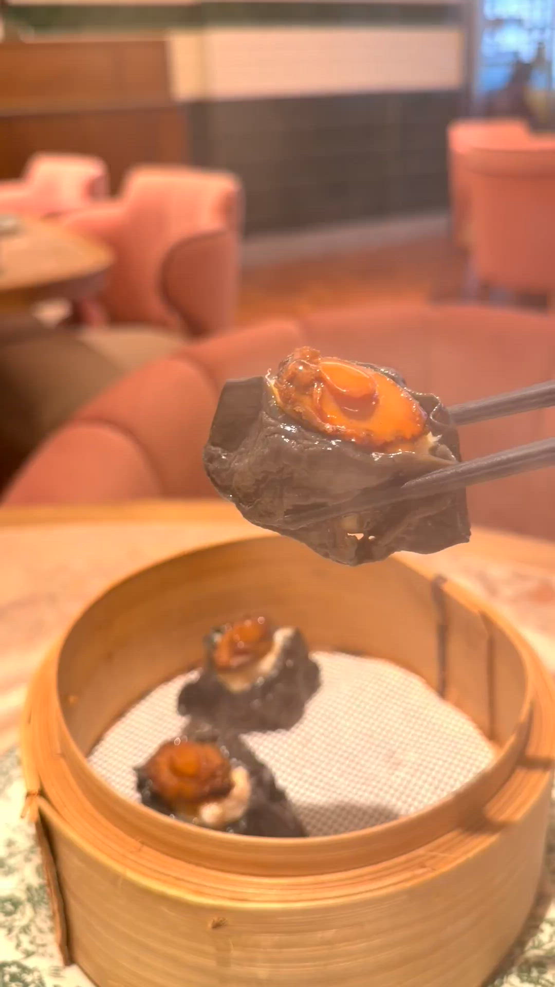 勁爆招牌蟹籽鮑魚蒸燒賣！尖咀食到撐💬 😋
