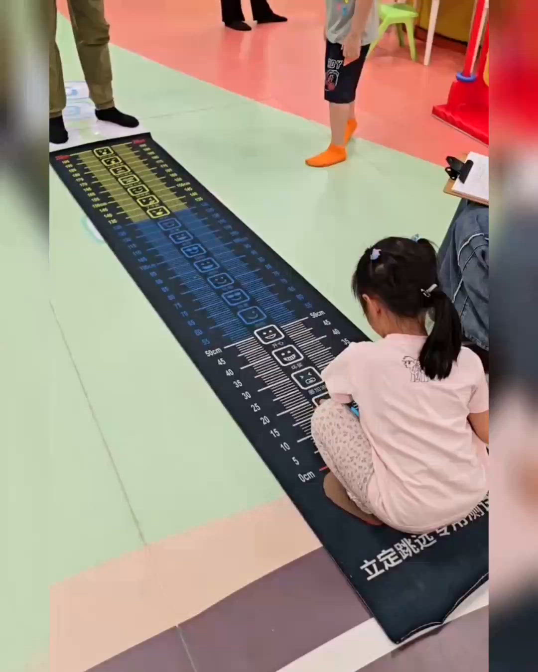  100 FUN樂滿紛 互動小遊戲 🎡