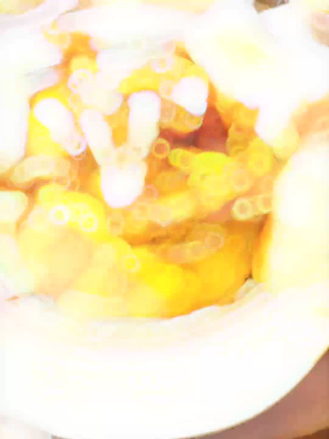 🇹🇭 新泰風味饗宴：濃郁咖喱與清爽沙律的完美邂逅