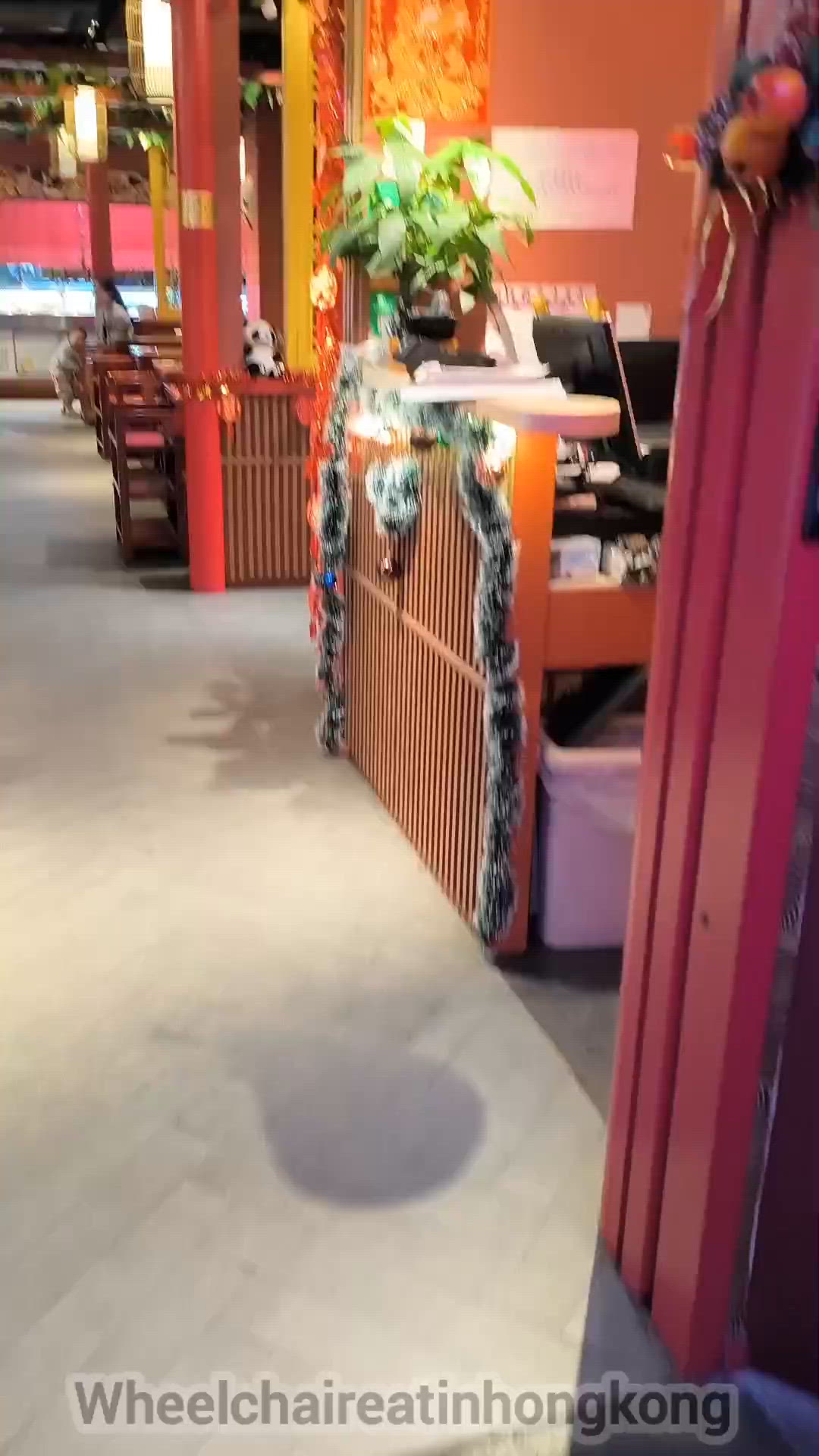 北角有一間高質生猛海鮮火鍋放題店