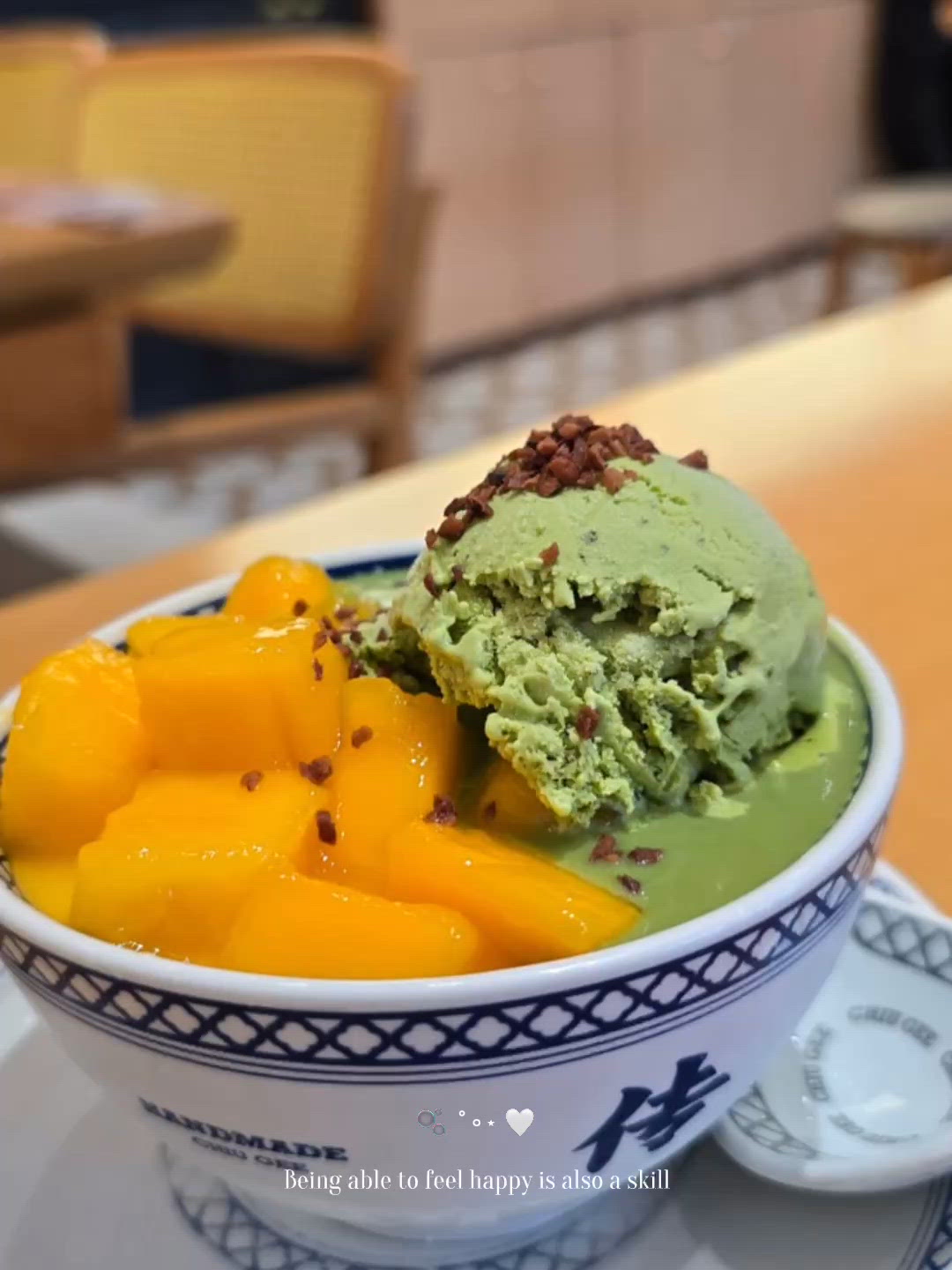 🍮 深圳必吃:極濃開心果芒果雙皮奶 ✕ 經典椰汁西米露
