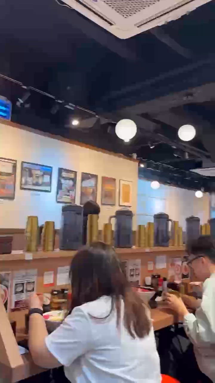 濃郁牛骨白湯💯 尖咀無限🍜 必試🌟