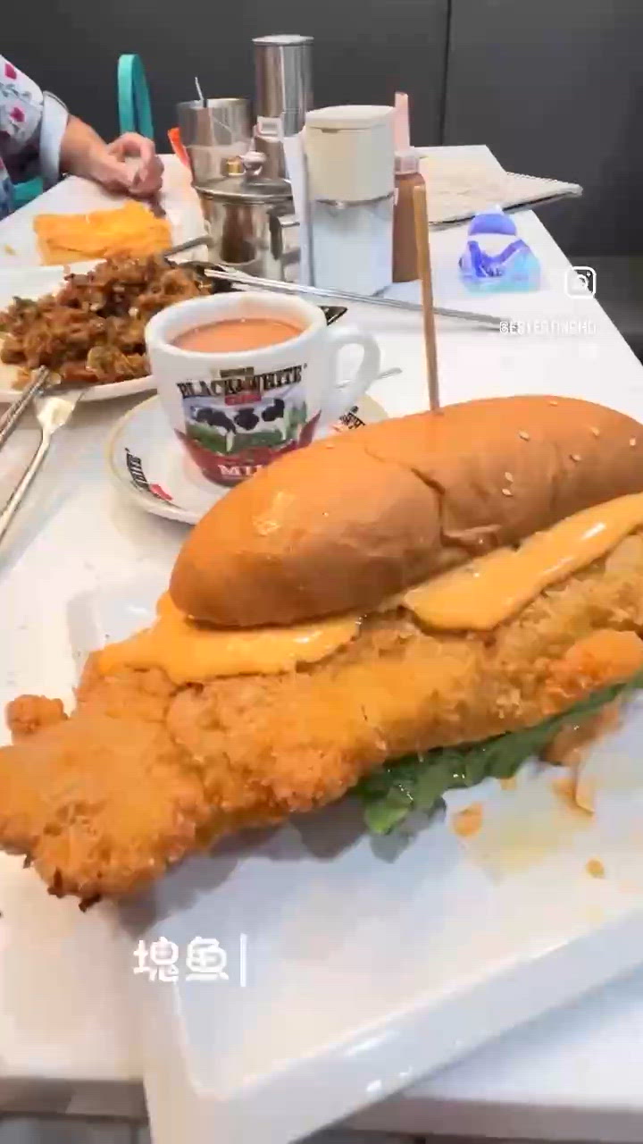 柴灣工廈地舖「澤記食堂」抵食夾大件 💕 巨型魚柳包