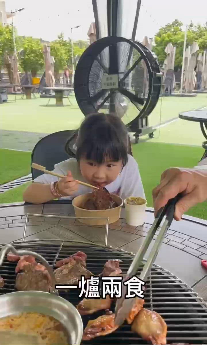 一家大細放電日🔥 燒烤打邊爐玩水！😎